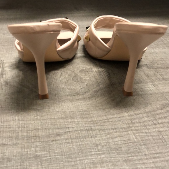 Swankstudded slide heels 💓💓 - Picture 4 of 12